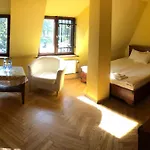 Dworek Cieszynski Hotell *