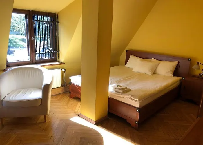 Dworek Cieszynski צ'שין